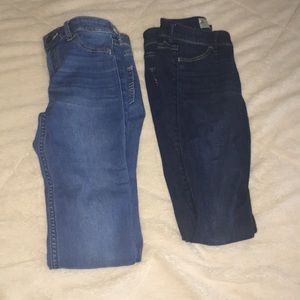 2 pack of Hollister jean leggings!